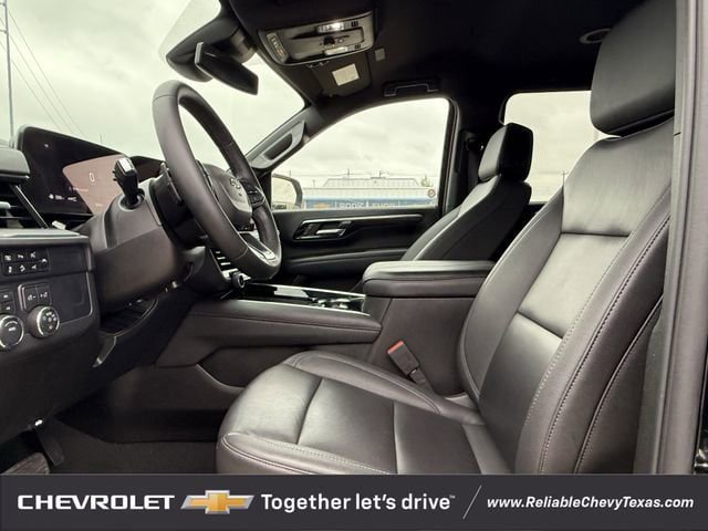Used 2025 Chevrolet Suburban Z71 AWD/4WD image 27
