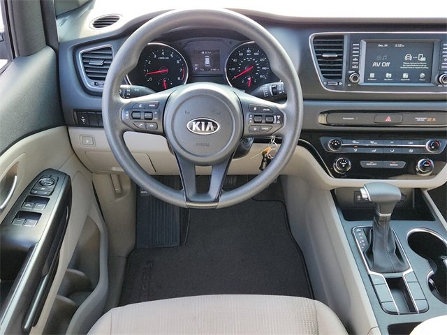 Used 2021 Kia Sedona LX image 12