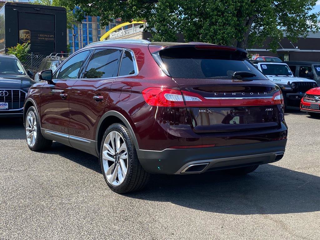 Used 2018 Lincoln MKX Reserve w/ Driver Assistance Package image 4