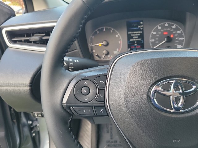 Used 2024 Toyota Corolla Cross LE AWD/4WD image 15