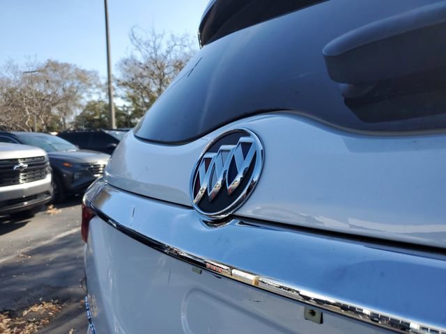 Used 2022 Buick Enclave Essence image 6