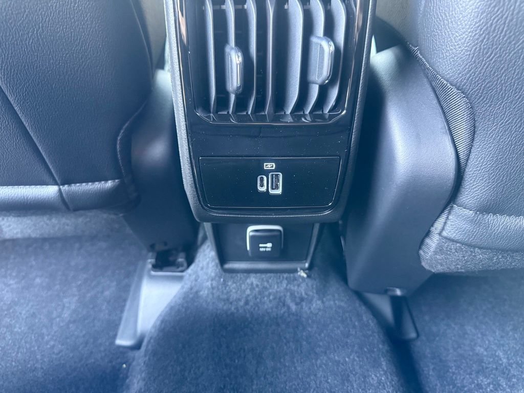 New 2026 Jeep Compass Latitude AWD/4WD image 40