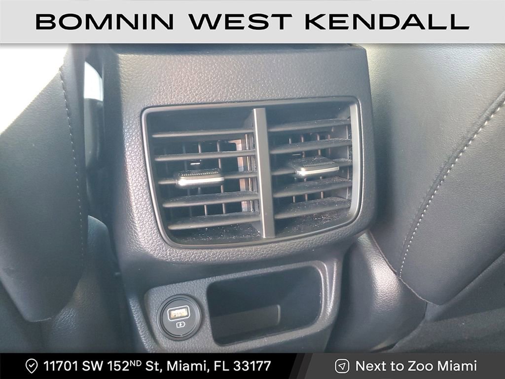 Used 2023 Kia Seltos EX image 16