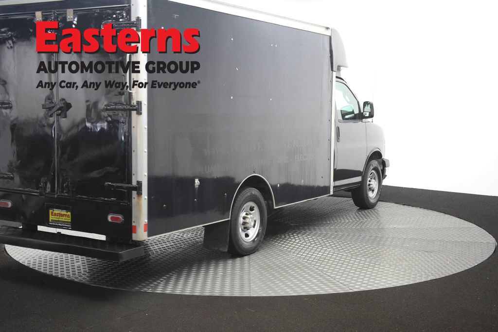 Used 2017 Chevrolet Express 3500 RWD image 37