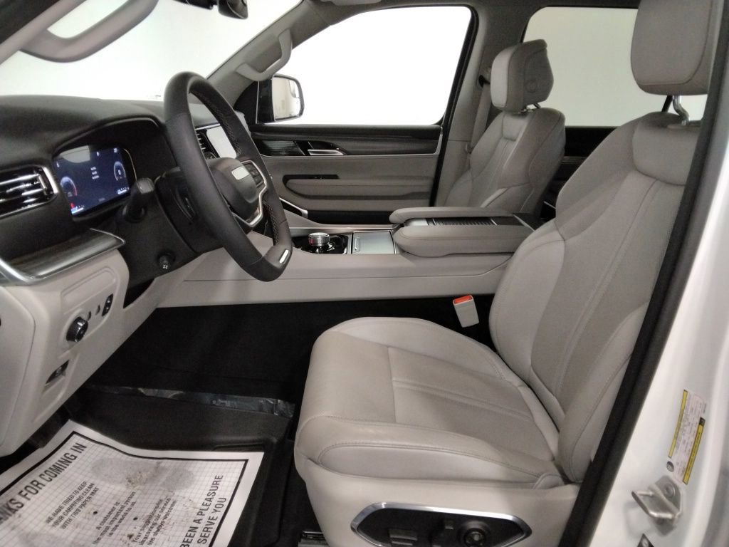 Used 2023 Jeep Wagoneer Series II w/ Premium Group I image 36