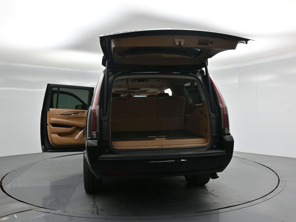Used 2016 Cadillac Escalade ESV Platinum image 33