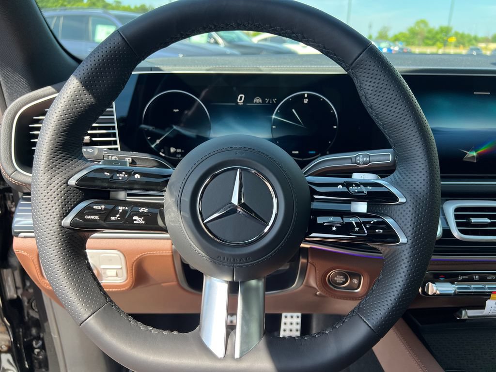 New 2026 Mercedes-Benz GLS 450 4MATIC image 18
