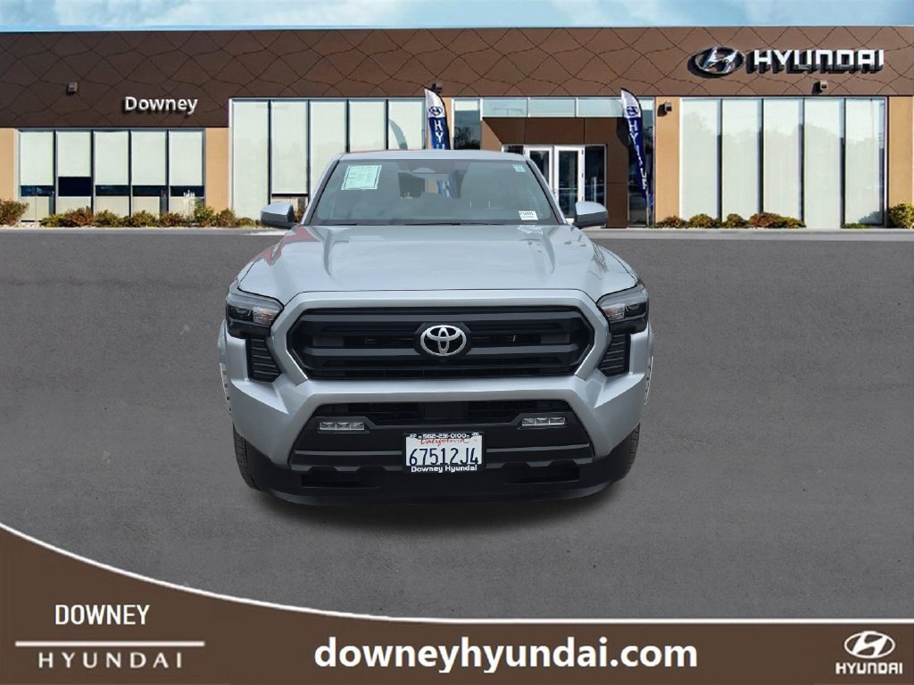 Used 2025 Toyota Tacoma SR5 AWD/4WD image 8