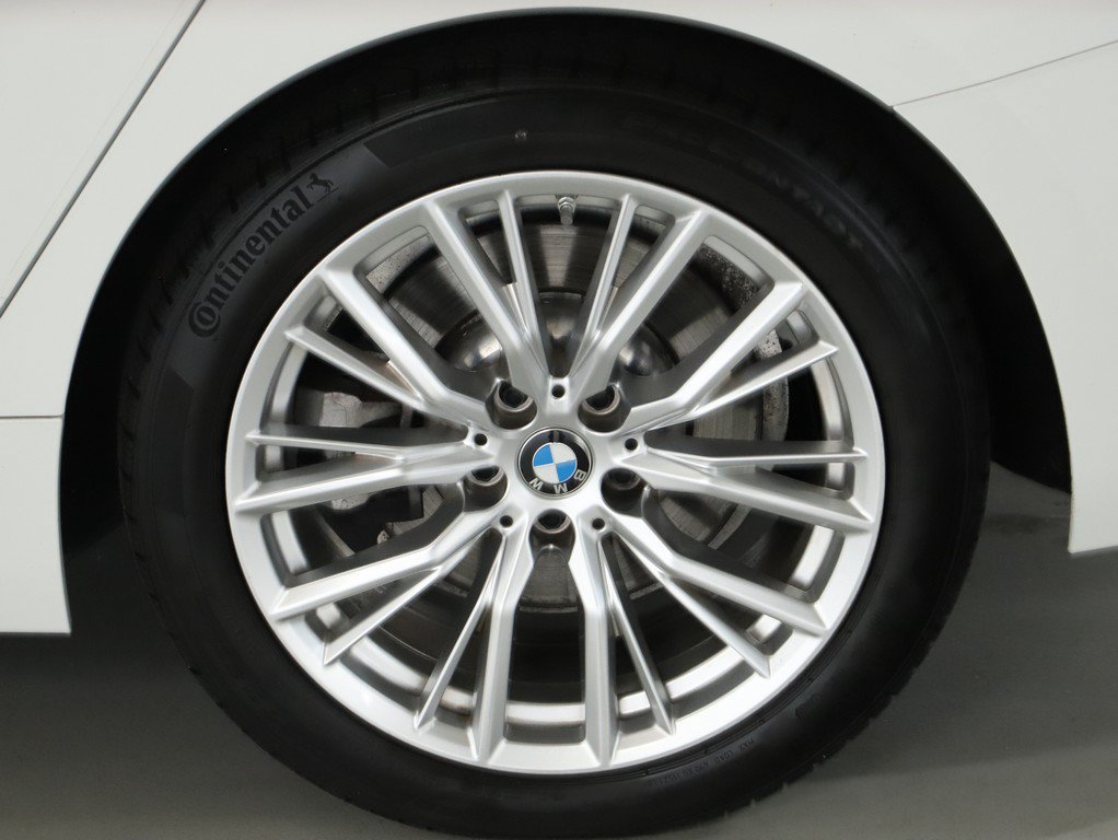 Used 2023 BMW 330i xDrive Sedan w/ Driving Assistance Package AWD/4WD image 45