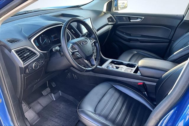 Used 2021 Ford Edge SEL AWD/4WD image 16