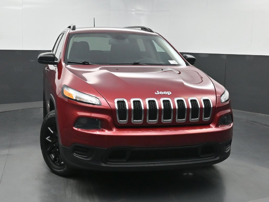 Used 2017 Jeep Cherokee Sport FWD image 35