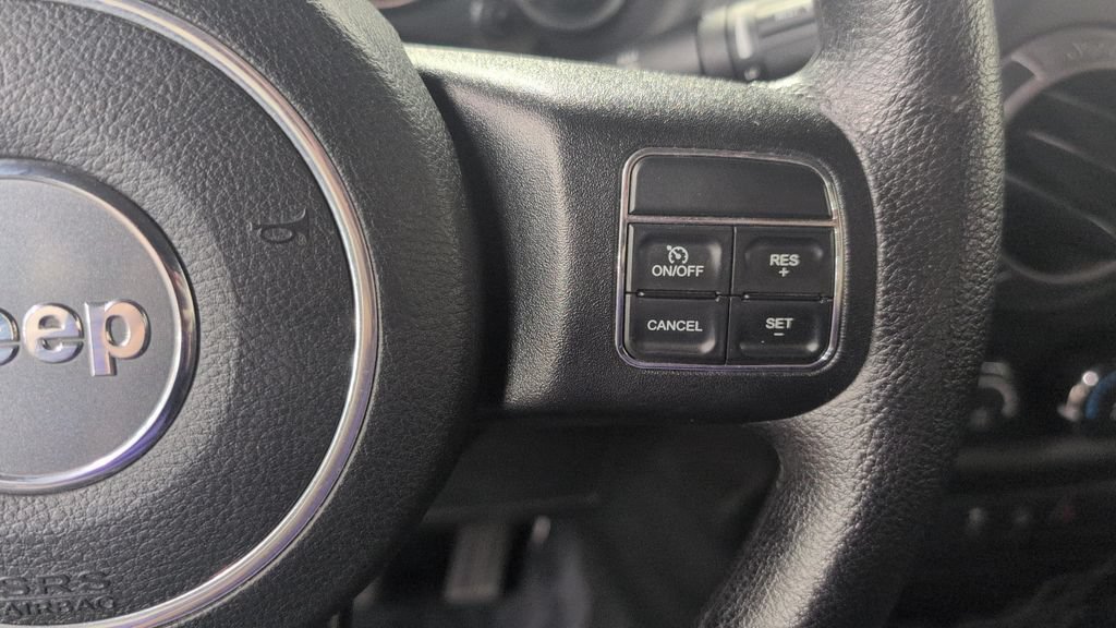 Used 2016 Jeep Wrangler Sport AWD/4WD image 11