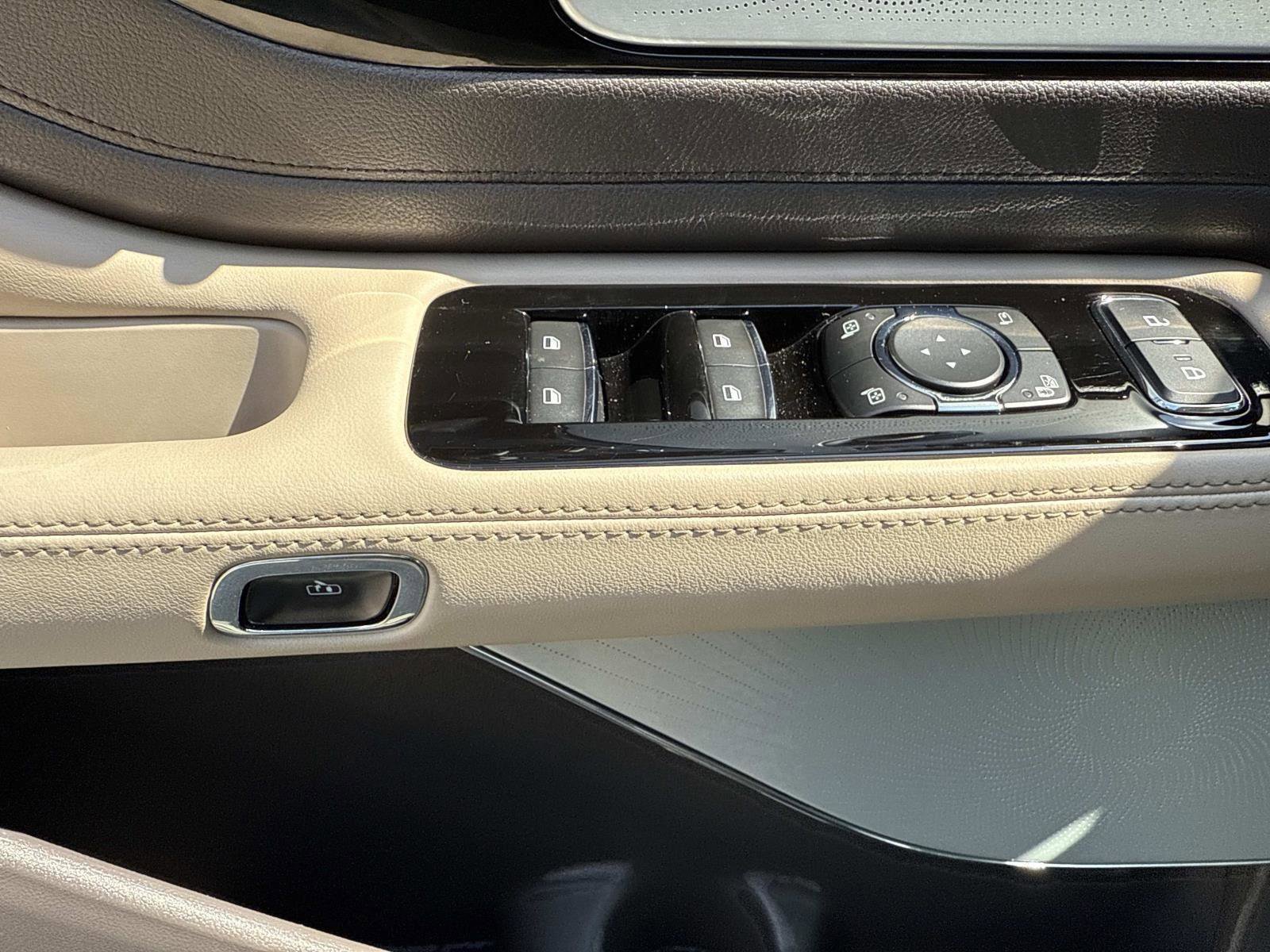 Used 2022 Lincoln Aviator Reserve w/ Equipment Group 201A image 20