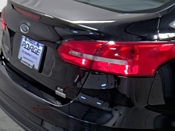 Used 2018 Ford Focus SE FWD image 13