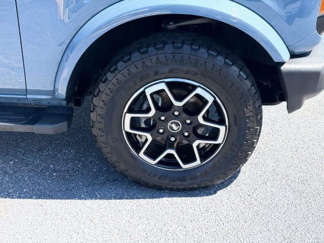 Used 2023 Ford Bronco Outer Banks AWD/4WD image 9