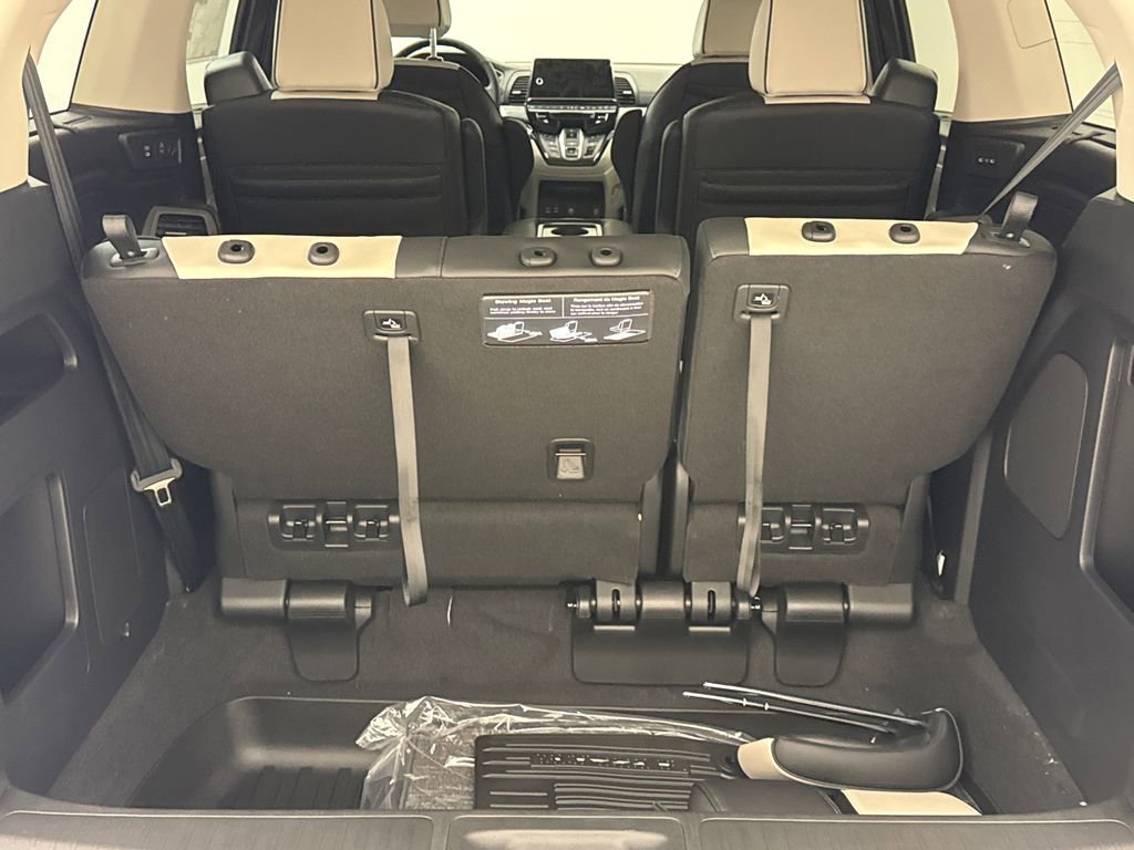New 2026 Honda Odyssey Elite image 12