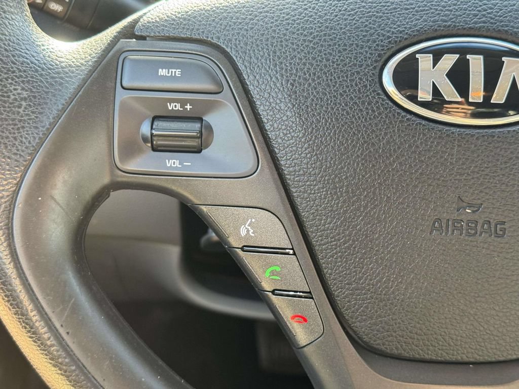 Used 2017 Kia Forte LX FWD image 19
