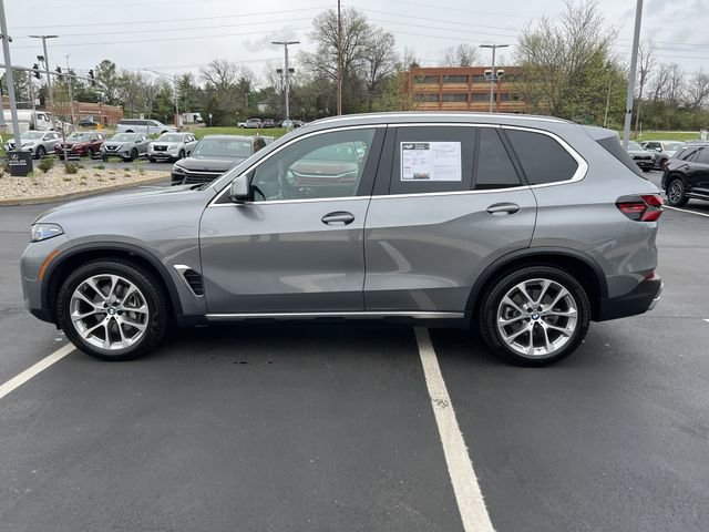 Used 2024 BMW X5 xDrive40i w/ Premium Package image 6