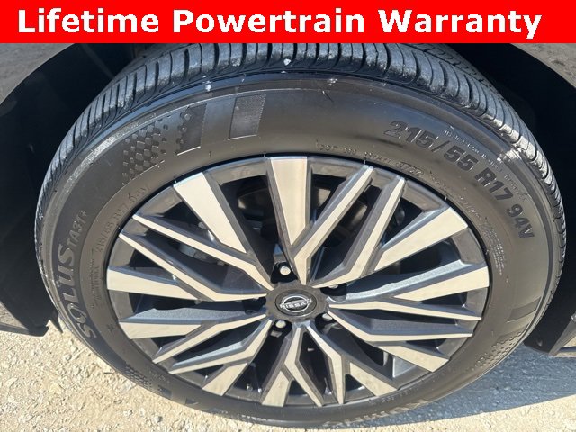 Used 2024 Nissan Altima 2.5 SV image 25