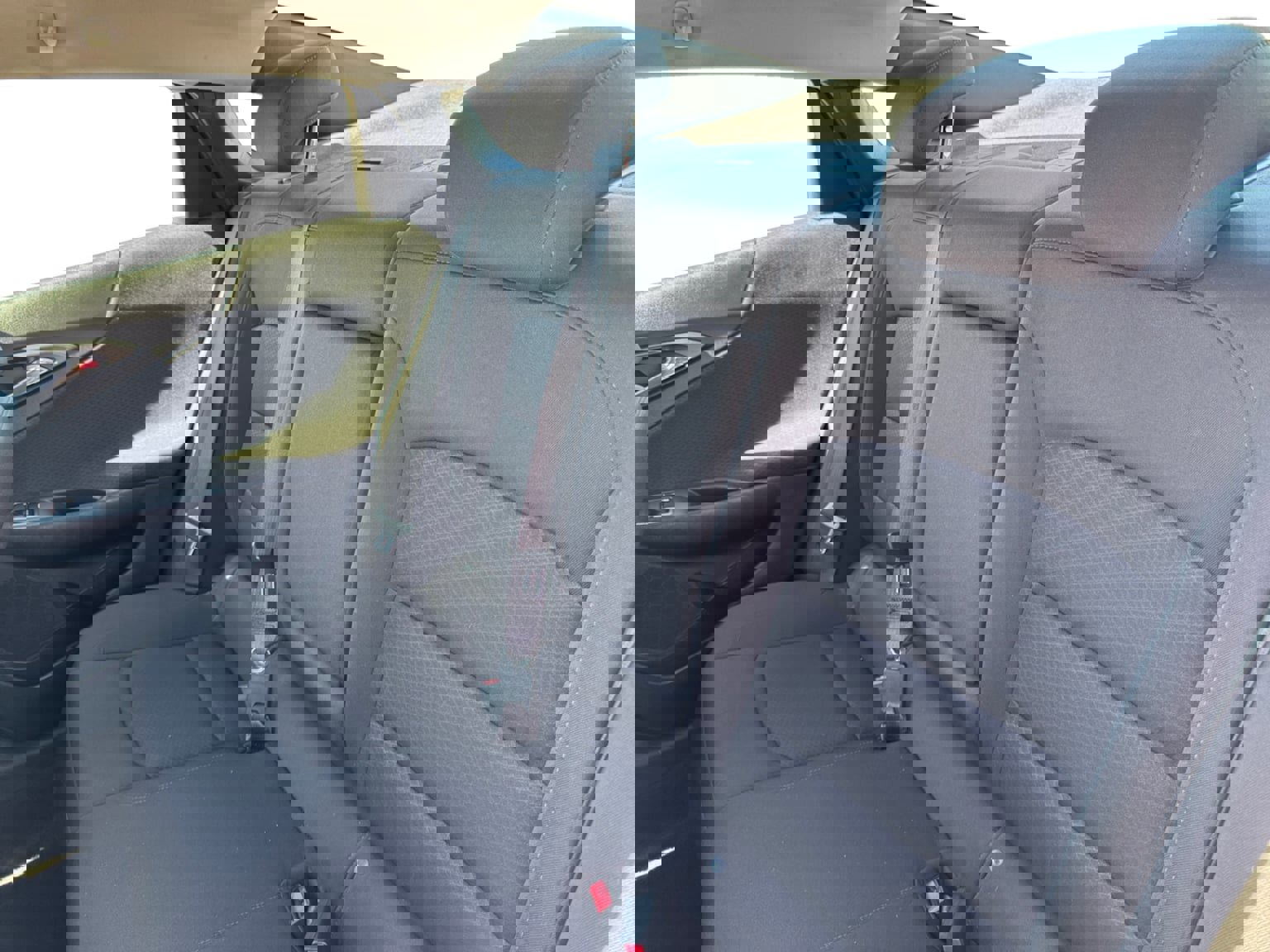 Used 2021 Chevrolet Malibu LT image 16