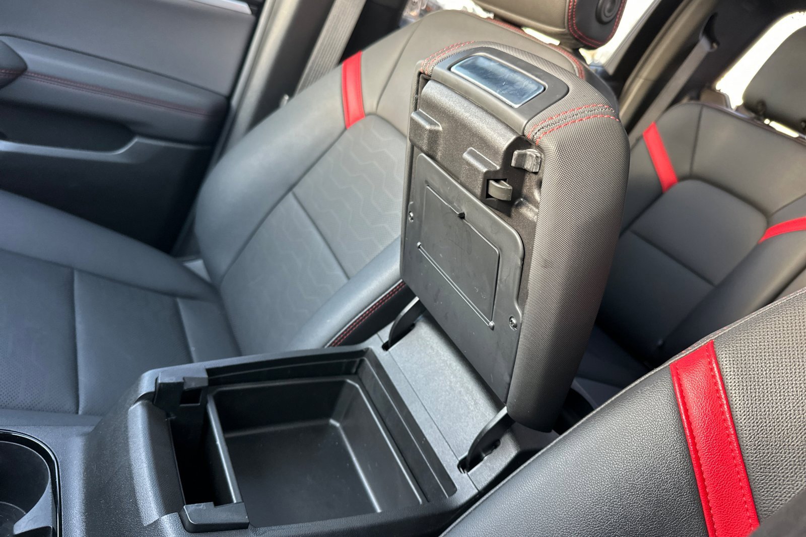 Certified 2024 Chevrolet Colorado Z71 w/ Z71 Convenience Package 2 image 33