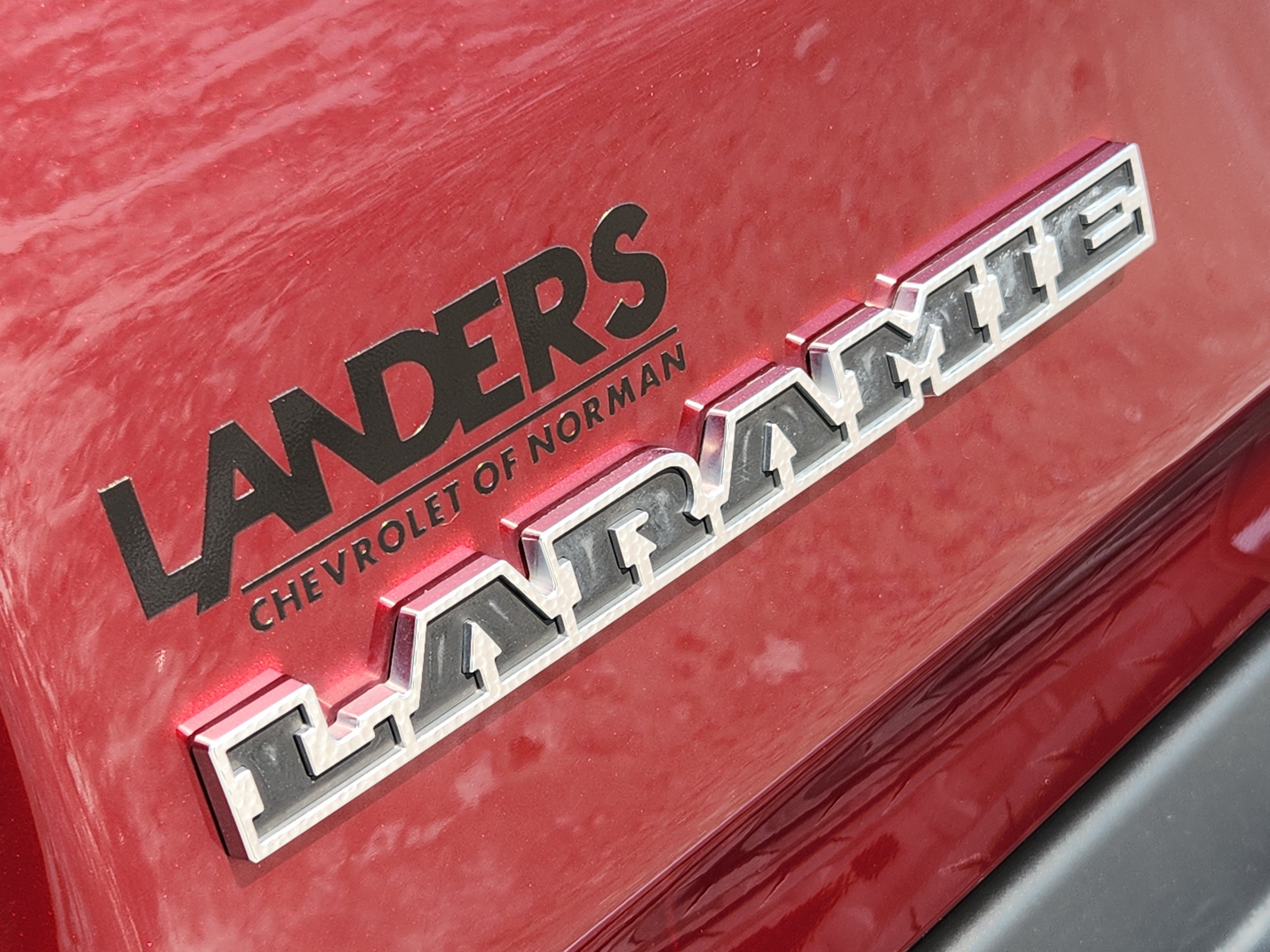 Used 2022 RAM 1500 Laramie AWD/4WD image 13