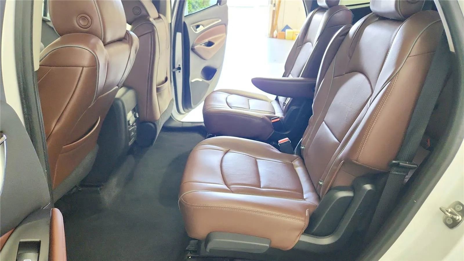 Used 2018 Buick Enclave Avenir w/ Avenir Technology Package image 34