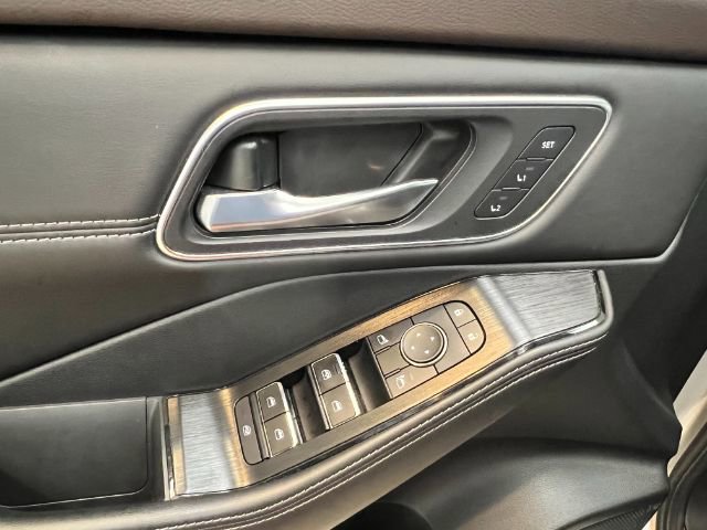 Used 2021 Nissan Rogue SL image 6