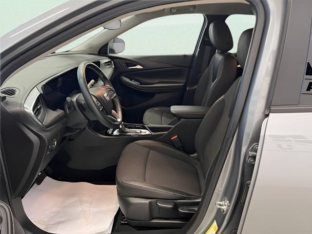 Certified 2025 Buick Encore GX Preferred AWD/4WD image 17