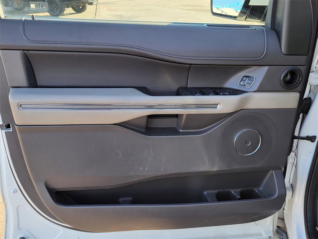 Used 2021 Ford Expedition XLT image 20