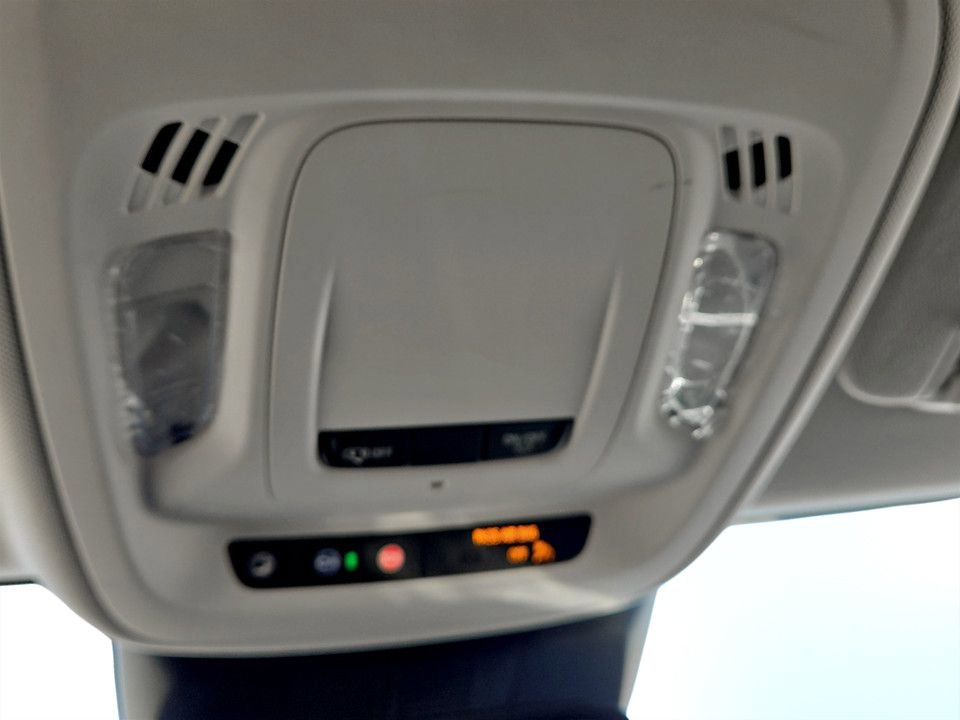 Used 2024 Buick Envision Preferred image 24