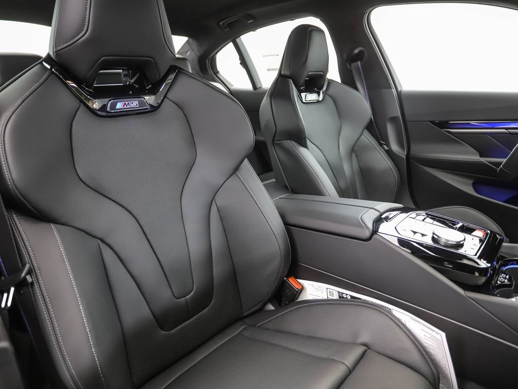 New 2026 BMW M5 w/ Carbon Package image 34