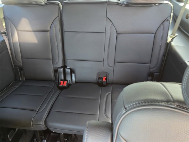 New 2026 GMC Yukon XL Denali image 9