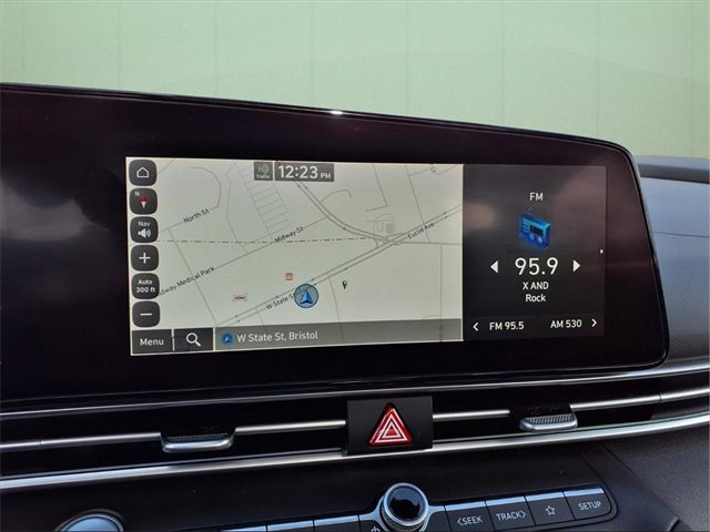 Certified 2023 Hyundai Elantra Limited image 22