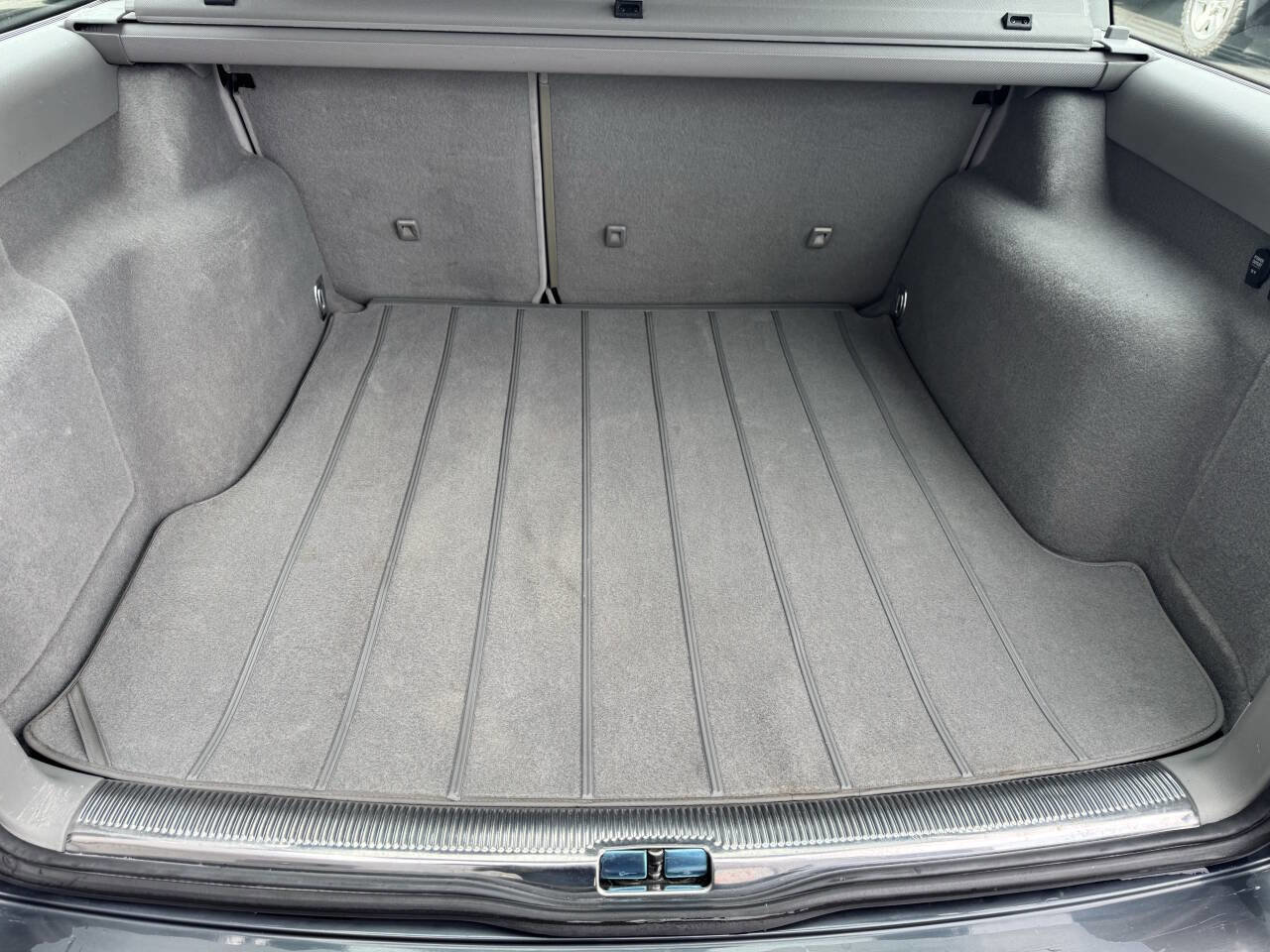 Used 2004 Volkswagen Passat GLS FWD image 19
