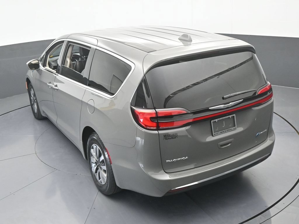 Used 2022 Chrysler Pacifica Touring-L FWD image 53