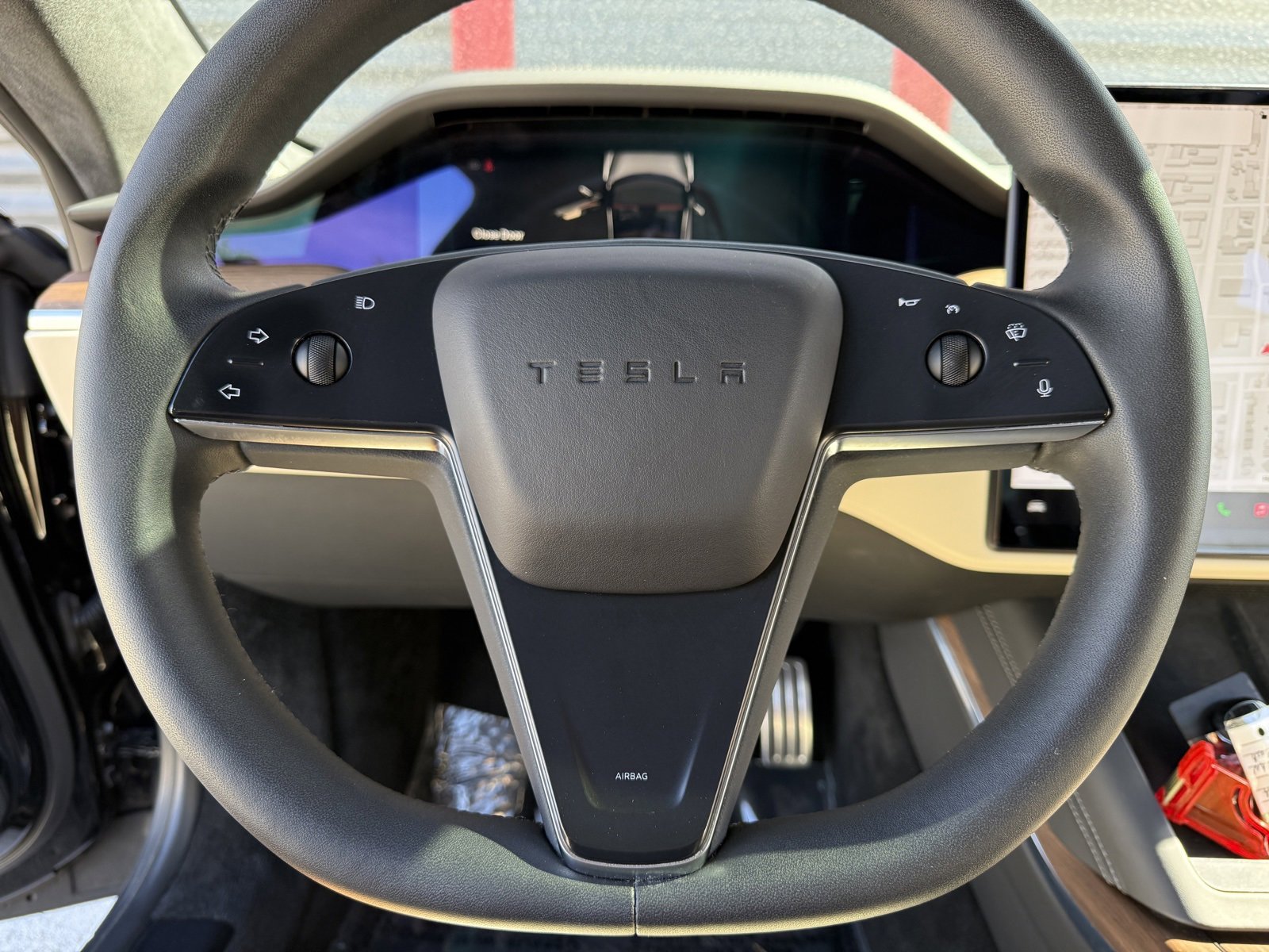 Used 2023 Tesla Model S Standard Range image 17