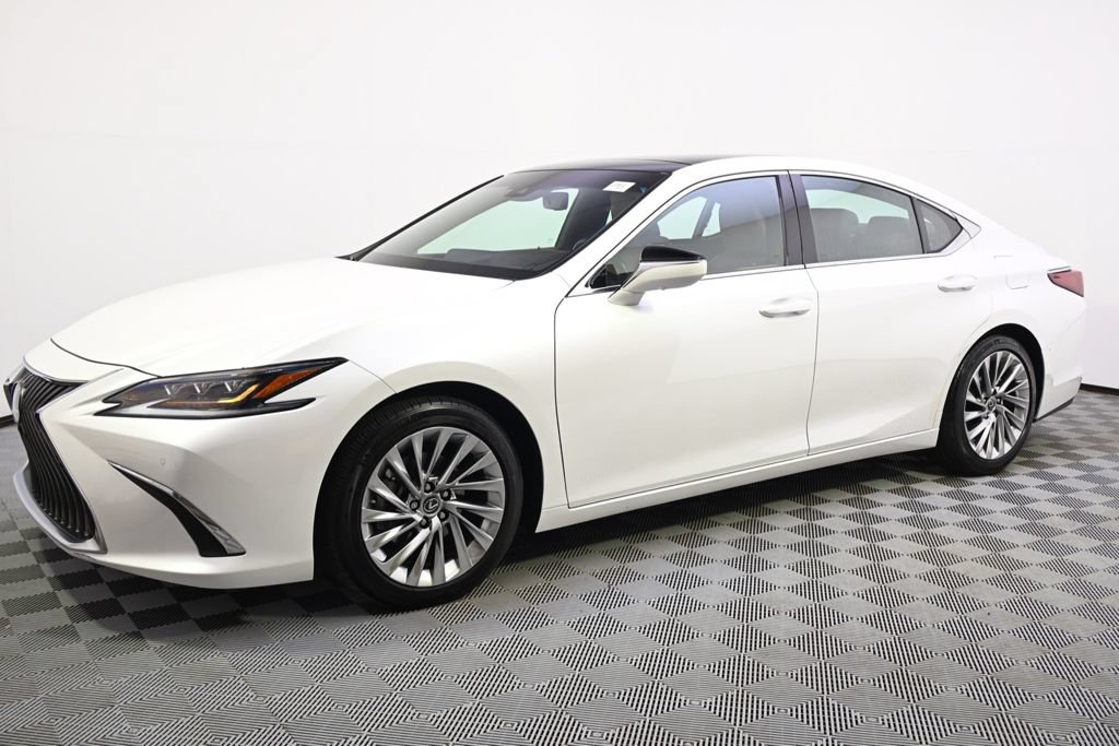 Used 2020 Lexus ES 350 Ultra Luxury w/ Accessory Package 2 FWD image 2