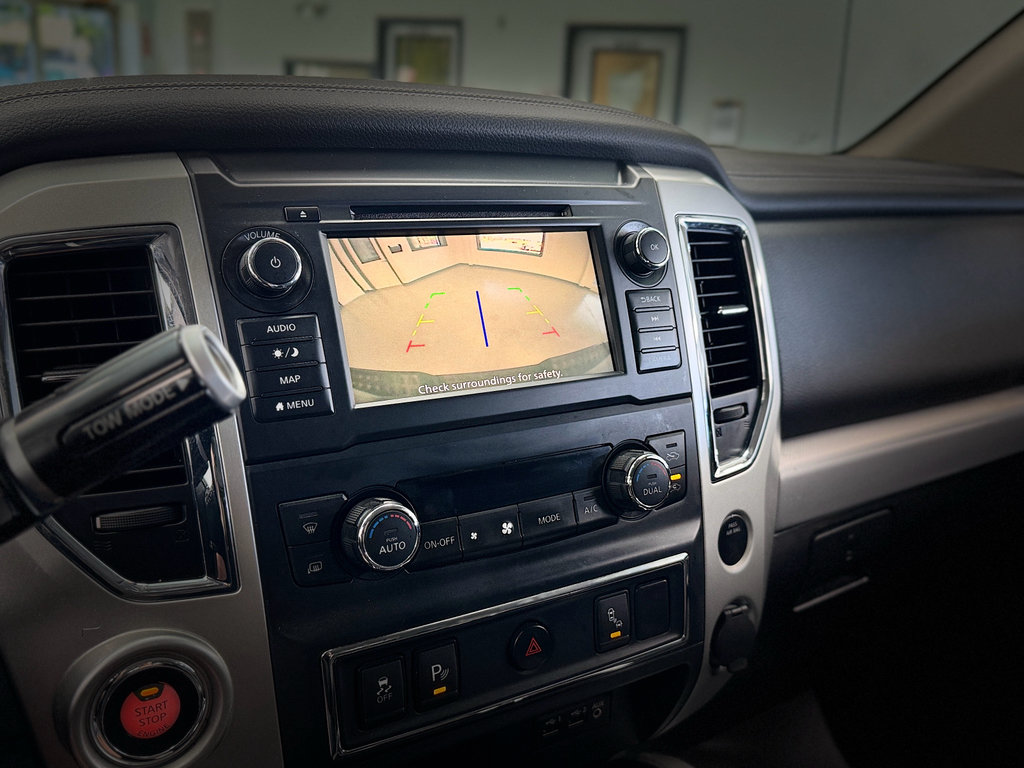Used 2019 Nissan Titan PRO-4X AWD/4WD image 21