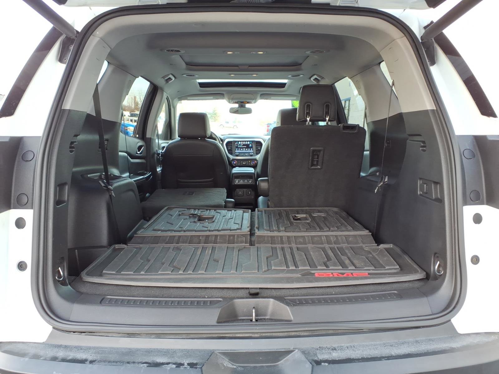 Used 2019 GMC Acadia SLT image 8