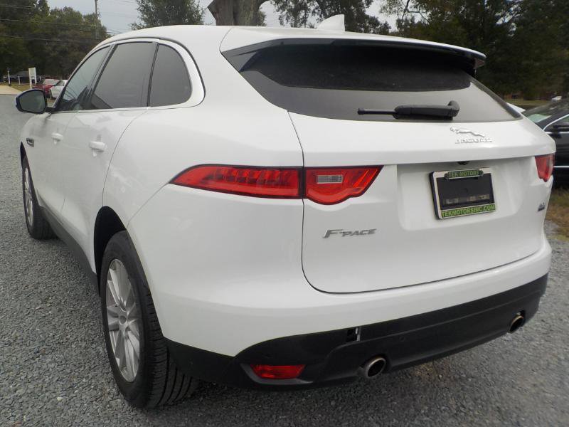 Used 2019 Jaguar F-PACE Prestige image 3