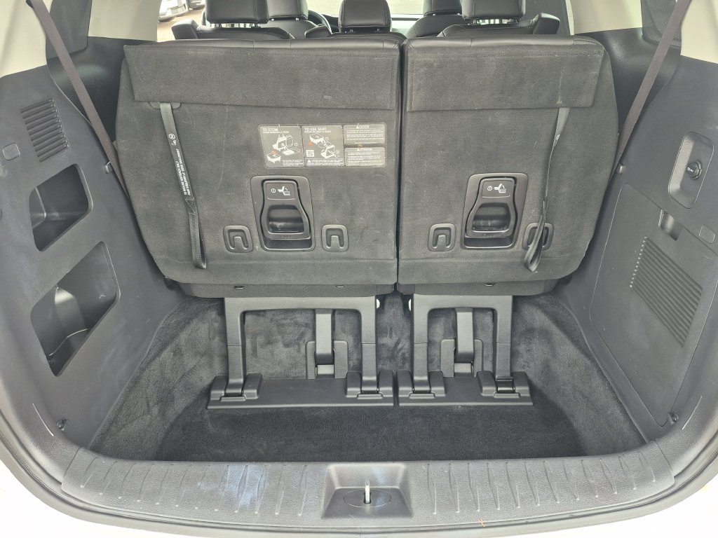 Certified 2024 Kia Carnival EX FWD image 15