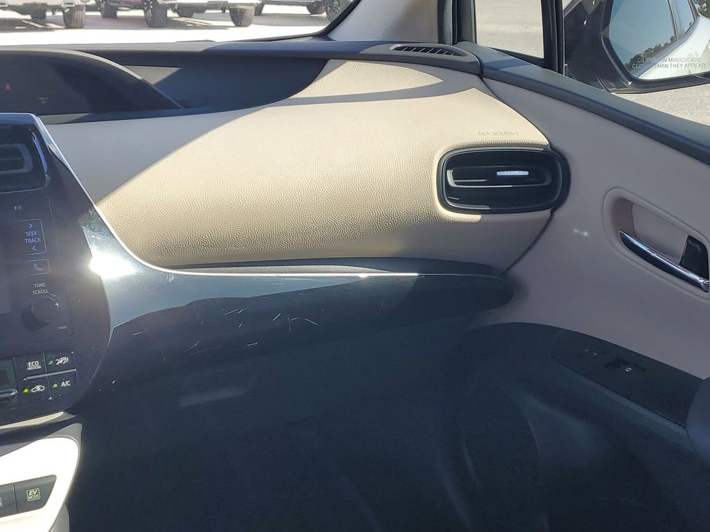 Used 2016 Toyota Prius Two image 26