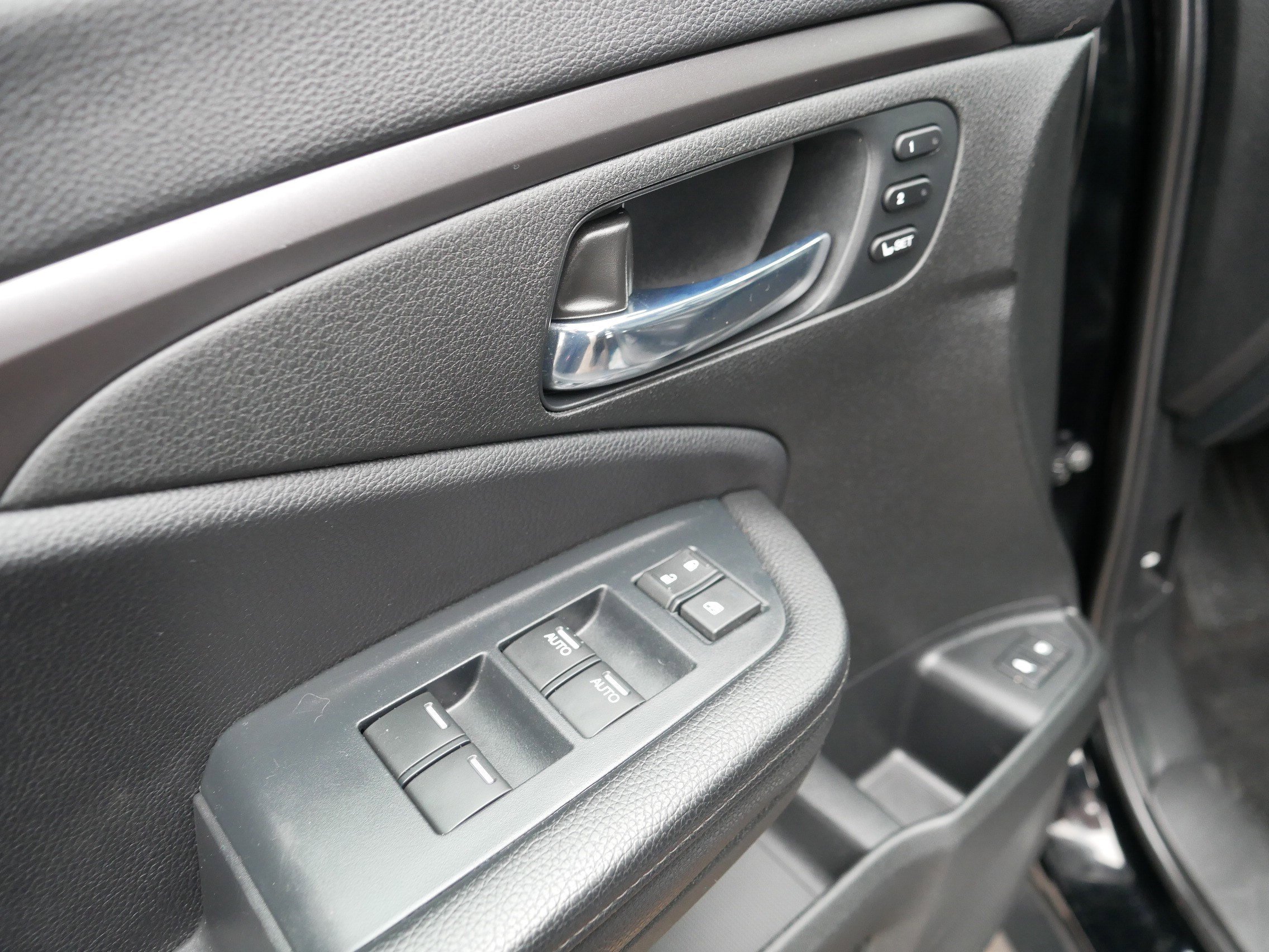 Used 2022 Honda Pilot EX-L image 19