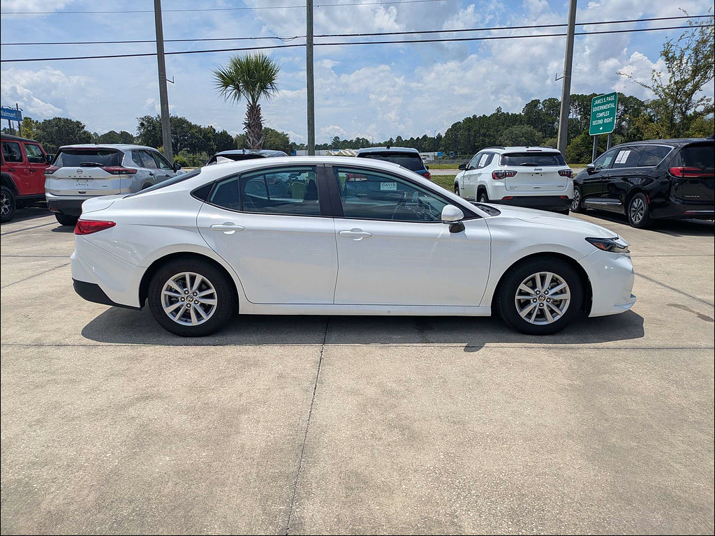 Used 2025 Toyota Camry LE FWD image 2