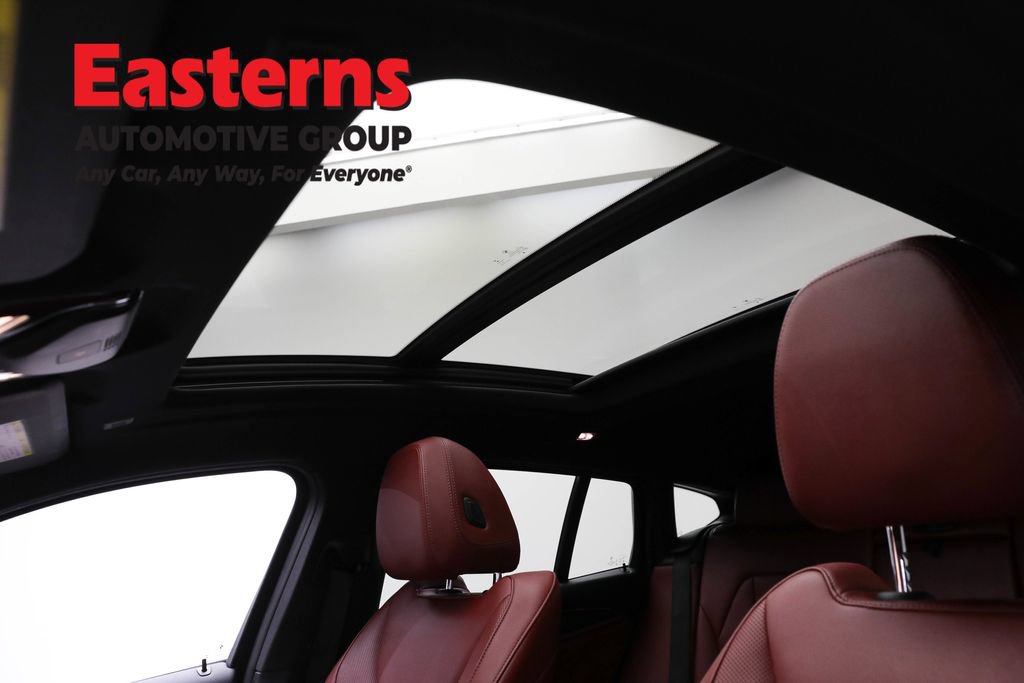 Used 2023 BMW X4 xDrive30i w/ M Sport Package AWD/4WD image 34