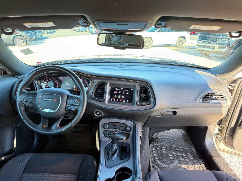 Used 2023 Dodge Challenger SXT RWD image 14