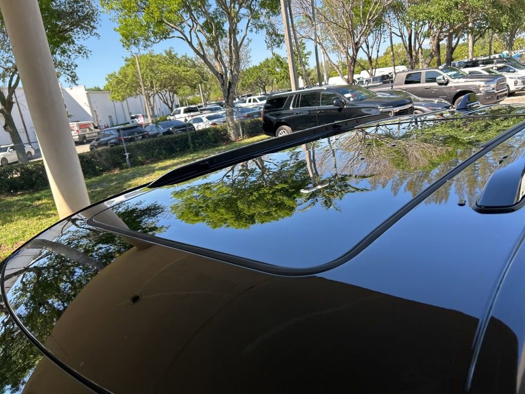 Used 2024 Jeep Grand Cherokee Summit AWD/4WD image 16