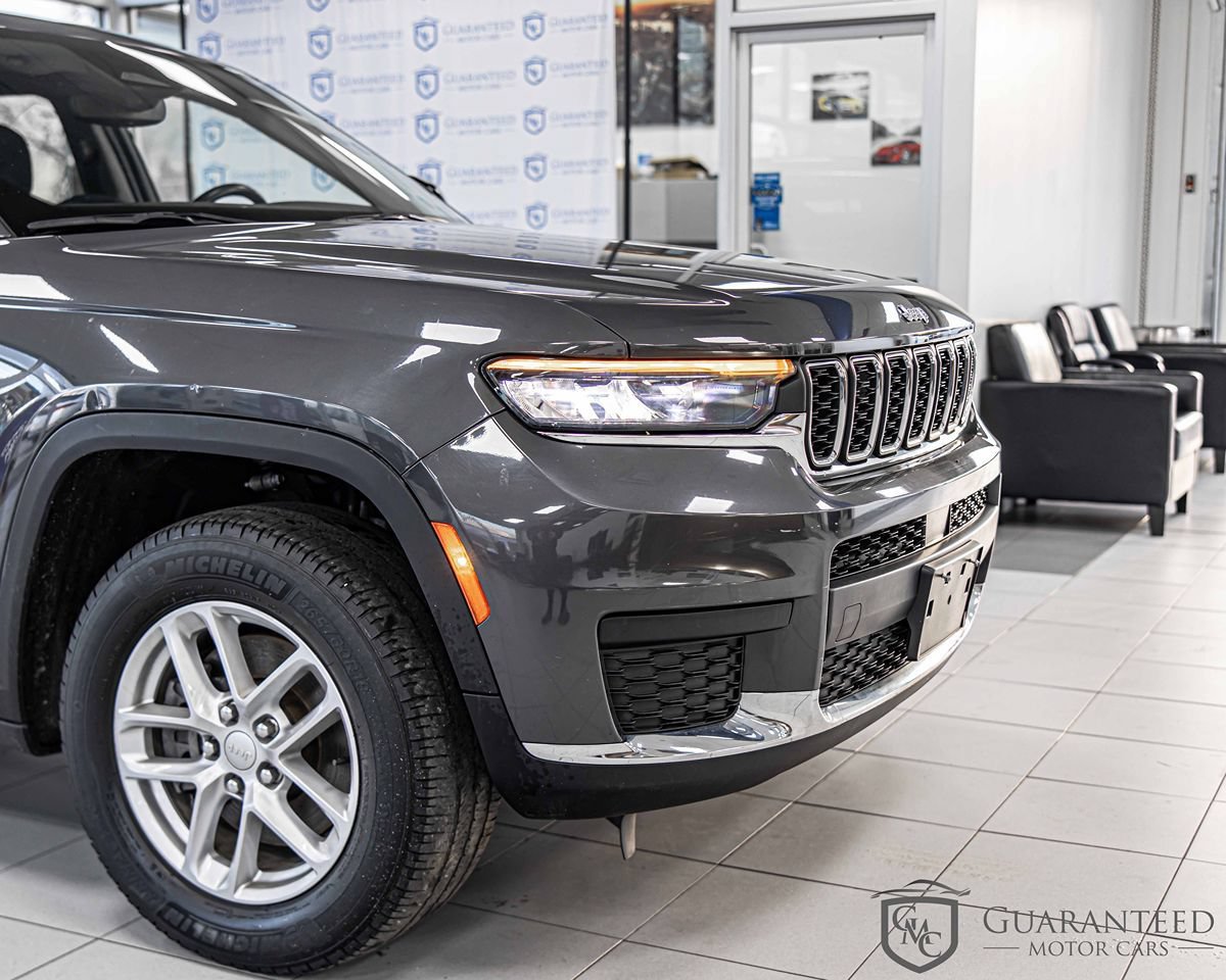 Used 2021 Jeep Grand Cherokee L Laredo w/ Luxury Tech Group I AWD/4WD image 4