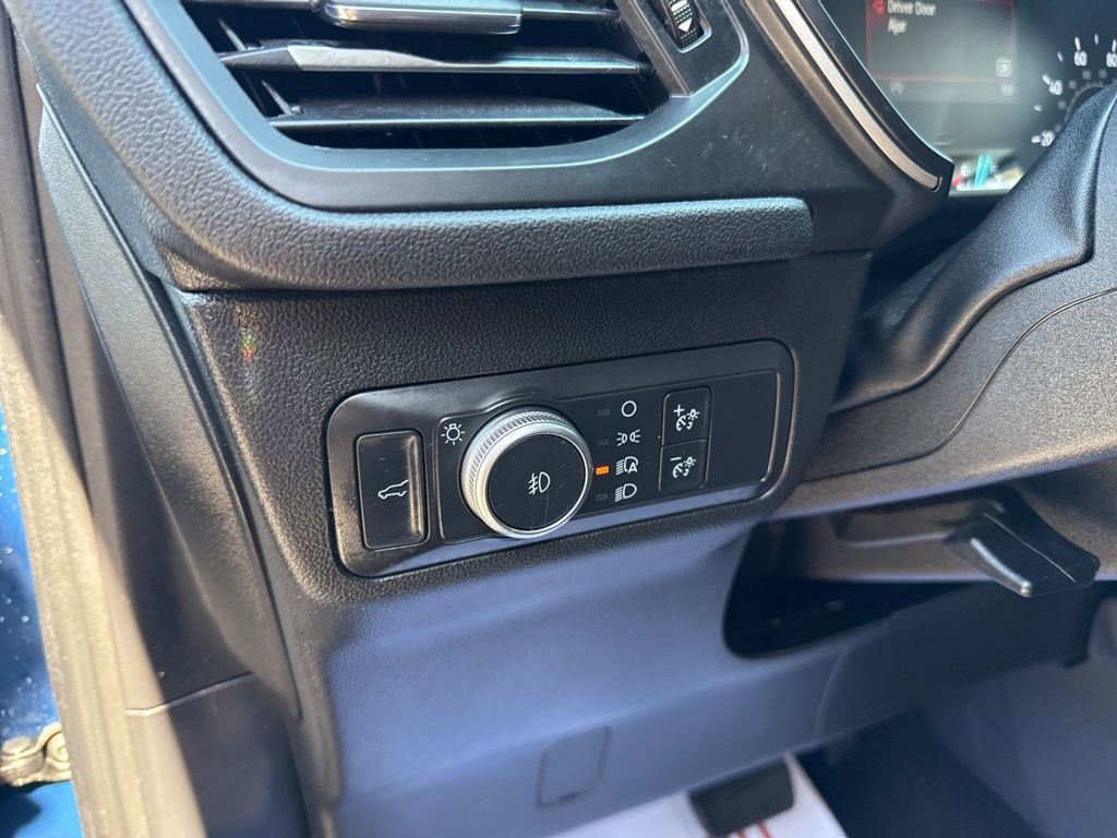 Used 2020 Ford Escape SEL image 17